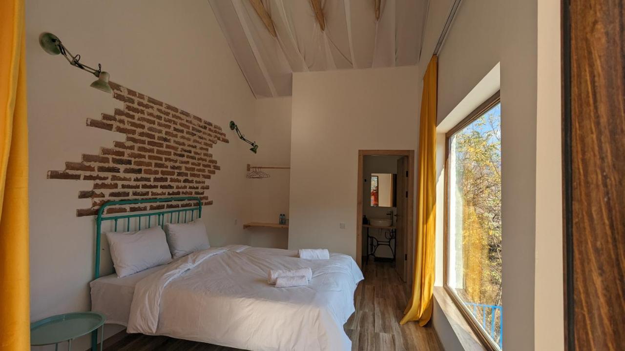 Hotel Arevi Gosh Exterior foto